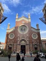 17 de abril 2023 - Estanbul, Turquía - Iglesia de S t. Antonio de padua - católico basílica en istiklal calle foto