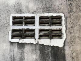 old abandoned house in the city photo