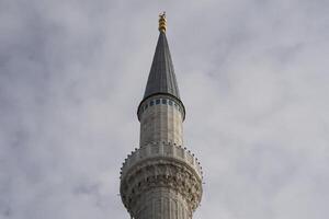 sultanahmet azul mezquita en Estanbul, Turquía - el minaretes torre foto