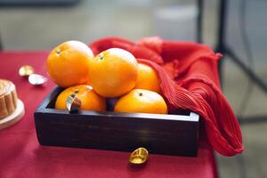 naranja Fruta en madera caja foto