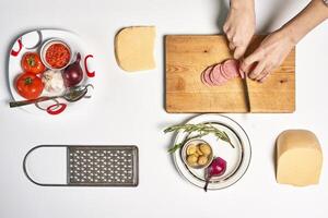 Pizza making process photo