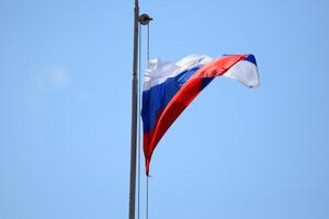 el revoloteando bandera de Rusia. foto