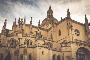 segovia catedral es un romano católico religioso Iglesia en segovia, España foto