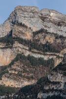 Pináculos en el valle de Anisclo, Parque Nacional de Ordesa, Pirineos, Huesca, Aragón, España foto