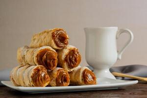 típico argentino comida ese es disfruté a té tiempo. foto