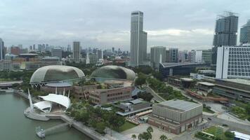 singapore - juni 15, 2018. singapore ny stad byggnader skyskrapor antenn. skott. singapore antenn stadsbild se video