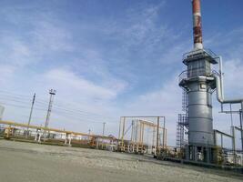 horno para calefacción petróleo a el refinería foto