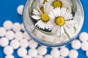 homeopático pastillas y medicamentos medicación foto