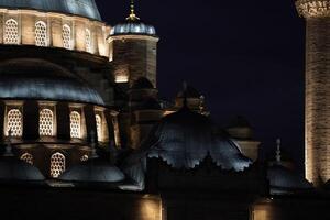 eminonu Yeni cami nuevo mezquita en Estanbul Turquía noche ver foto