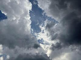 oscuro nubes fotografía foto