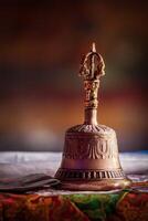 religioso campana en budista monasterio foto