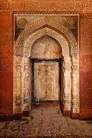 arco dentro es un kan tumba, de humayun tumba complejo, en Delhi, India foto