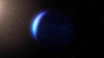 visie van realistisch atmosfeer van ruimte, fonkelend sterren en planeet langzaam roterend verlichte door zon Aan links kant. visie van planeet verlichte video