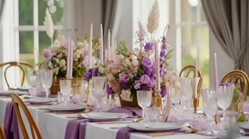 ai gerado Casamento decoração dentro a interior, lavanda tema decoração video