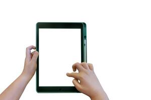 Niños mano participación un tableta aislado en un blanco antecedentes foto