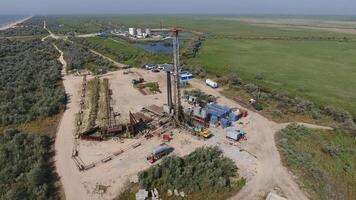 que lleva fuera reparar de un petróleo bien foto