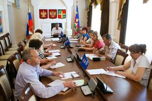 un reunión de el regional Consejo de el unido Rusia fiesta en krasnodar. foto