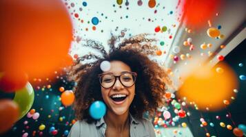 ai generado niña con lentes lanzamiento globos en el aire foto