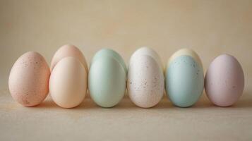 ai generado limpiar y elegante imagen presentando color pastel huevos arreglado ingeniosamente para Pascua de Resurrección saludos foto