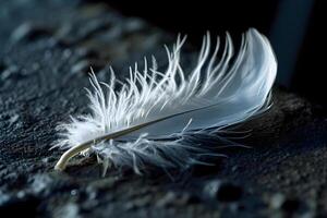 ai generado un cerca arriba de un blanco pluma en un superficie foto