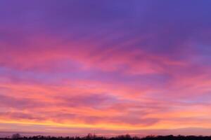 pastel Sueños un fascinante lona pintado en hermosa pastel cielo, revelando de la naturaleza tranquilo elegancia y creando un sereno horizonte rebosante con suave matices y etéreo belleza foto