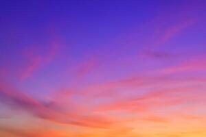 pastel Sueños un fascinante lona pintado en hermosa pastel cielo, revelando de la naturaleza tranquilo elegancia y creando un sereno horizonte rebosante con suave matices y etéreo belleza foto