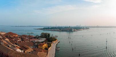 aéreo ver de Murano isla en Venecia laguna, Italia foto