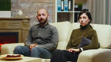 Husband and wife in psychoanalyst cabinet to talk about their relationship difficulties. video