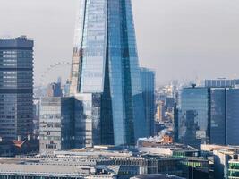 aéreo ver de el ciudad de Londres casco rascacielos. foto