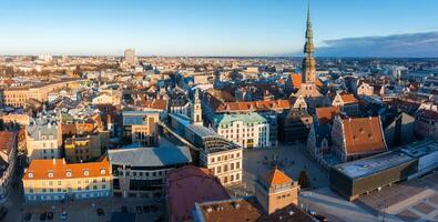 hermosa aéreo riga ver desde arriba. foto