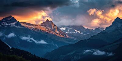 ai generado suizo Alpes Nevado montaña rango con valles y prados, campo en Suiza paisaje. dorado hora majestuoso ardiente puesta de sol cielo, viaje destino fondo de pantalla antecedentes foto