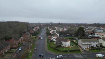 aéreo ver de corby pueblo de norteamptonshire, Inglaterra unido Reino en frío y nublado día de enero 11, 2024 video