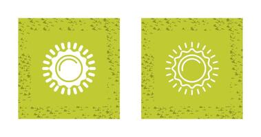 Sun Vector Icon