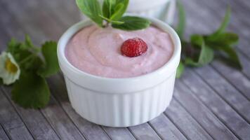 sweet curd mass whipped with fresh strawberries in a bowl video