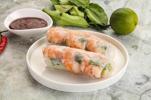 Vietnamese spring roll with prawn photo