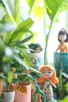 ai generado tropical encanto linda selva-temática atuendo para un pequeño muchachas habitación foto