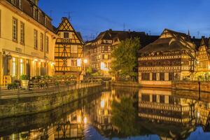 Estrasburgo, Francia, 2017, enfermo canal a noche, Estrasburgo, alsacia, bas rin departamento, Francia foto