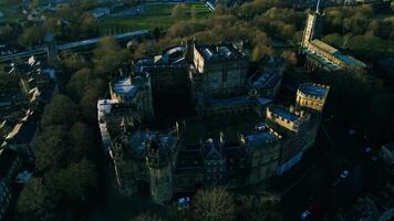 schön Aussicht von das Lancaster Schloss video