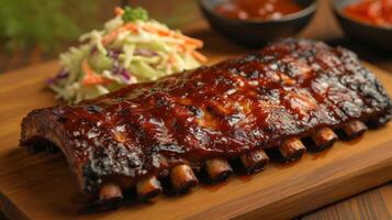 ai generado suculento parilla costillas, untado en ahumado salsa, caerse del hueso licitación, servido con Ensalada de col foto