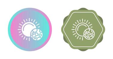 Sun Vector Icon
