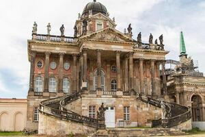 uno de los edificios universitarios de potsdam foto