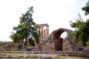 arqueológico cavar sitio a Apolo templo, corinto, Grecia. foto