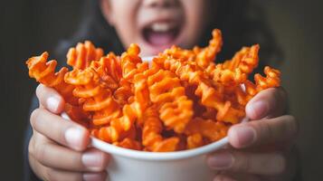 ai generado contento preadolescente disfrutando gofre papas fritas en restaurante con borroso antecedentes y Copiar espacio foto