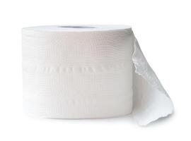 rollo único de papel tisú blanco o servilleta preparado para usar en el baño o en el baño aislado en fondo blanco con camino de recorte foto