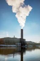 el térmico poder planta Salsburgo mitte es situado en el bancos de el salzach. foto