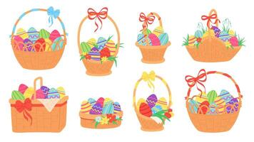 Pascua de Resurrección canastas pintado chocolate huevos en mimbre cesta con cinta, césped, tulipán y campanilla de febrero flor. primavera tradicional fiesta vector conjunto