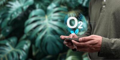 o2, oxígeno, es un gas ese es importante para el supervivencia de ambos plantas y animales incluso humanos, ventilación mediante naturaleza, mantener el clima. foto