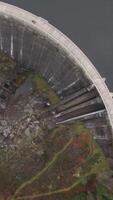 vertical vídeo do barragem aéreo Visão video