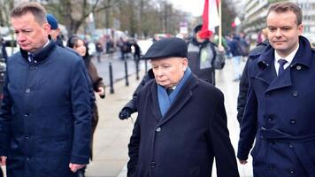 Warsaw, Poland. 7 February 2024. The leader of the opposition PiS party, Jaroslaw Kaczynski, during a press conference in front of the Sejm photo