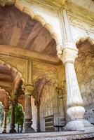 arquitectónico detalles de lal qila - rojo fuerte situado en antiguo Delhi, India, ver dentro Delhi rojo fuerte el famoso indio puntos de referencia foto